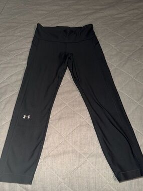 Under Armour Black Women's Athletic Leggings with Reflective Logo